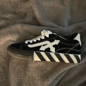 Off White sneaker’s